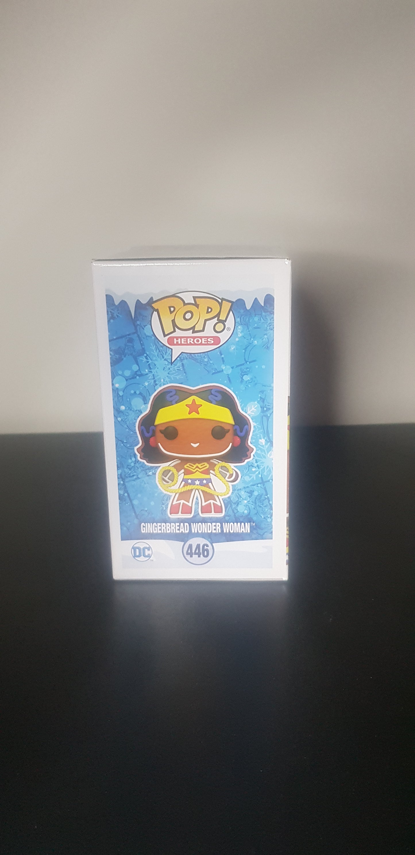 Figurine Pop Heroes - DC Super Heroes 446 - Gingerbread Wonder Woman